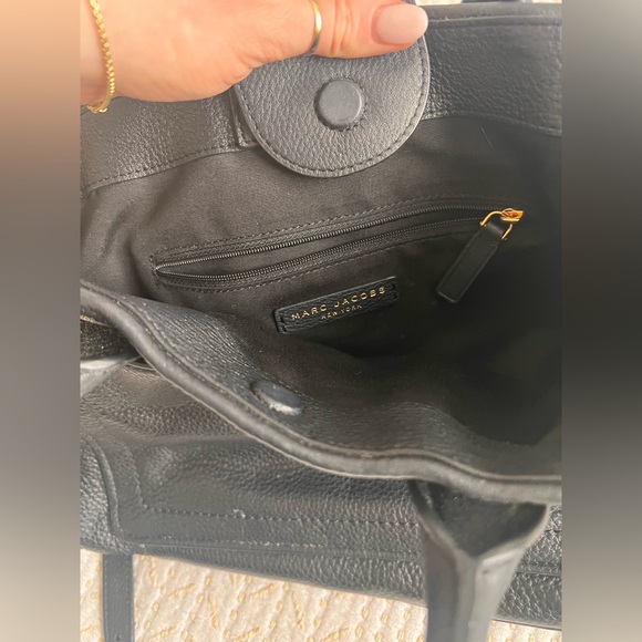 Marc Jacob’s Empire City Leather Tote Black - Picture 4 of 9